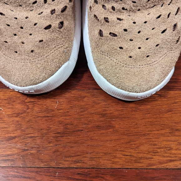 BRAND NEW Nike Free Run Trail DK Driftwood/Dark Russet Men's Size 11.0 - Picture 2 of 9